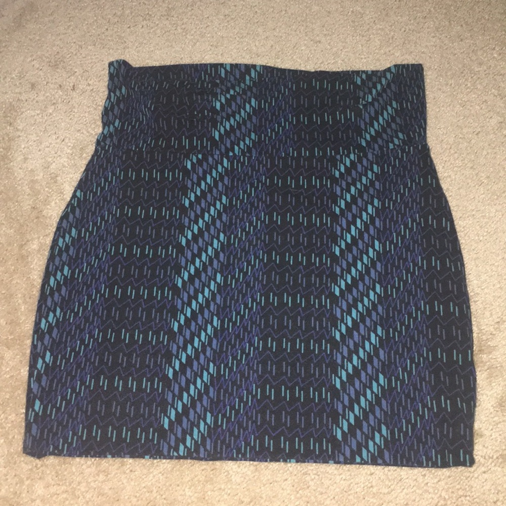 Forever21 (Shrunken) Blue Patterned Miniskirt